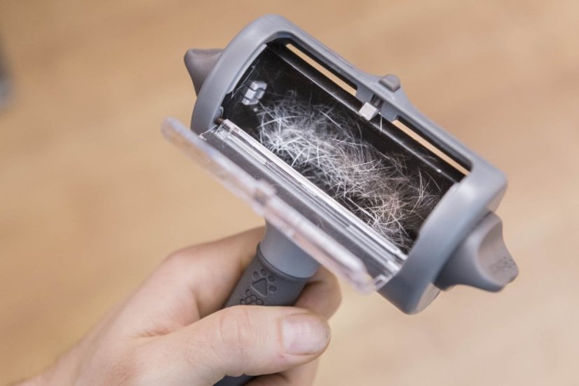 FURminator Personal hair sweeper