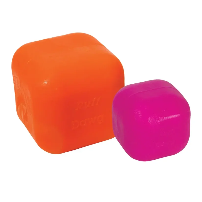 Ruff Dawg nezničitelná hračka pro psy kostka 6,35cm pro psy do 18 kg